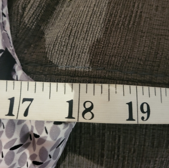 Cleo Elegant Black and White Sleeveless Top With Belt - Picture 6 of 6